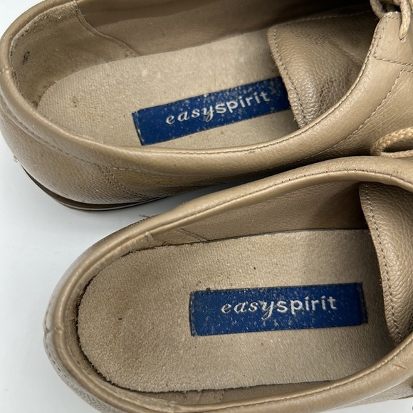 Easy Spirit Esmotion tan Oxford shoes, size 6 - Picture 6 of 9